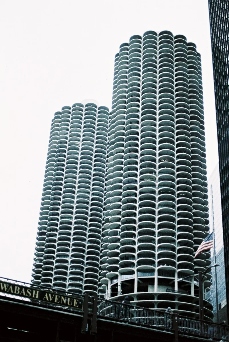 Stacked Horizons